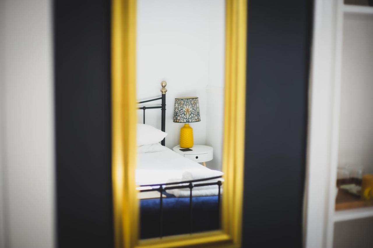 Standard Double Room,1365087620:JPEG
