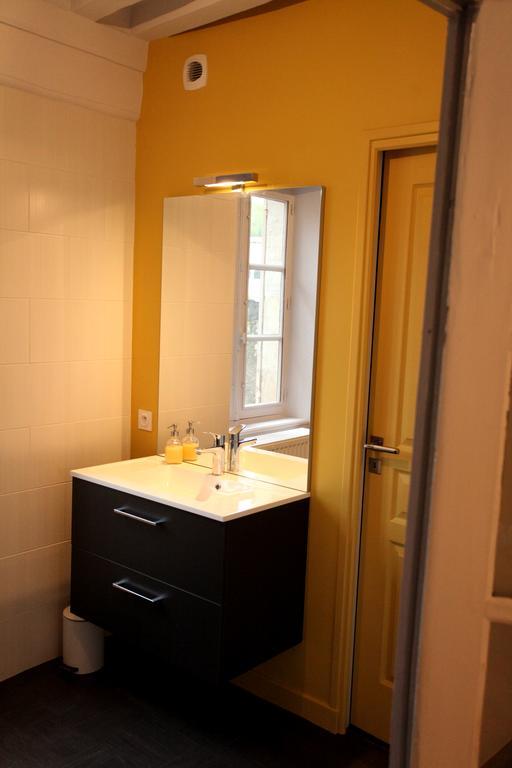Double or Twin Room Private External Bathroom,136676415:JPEG