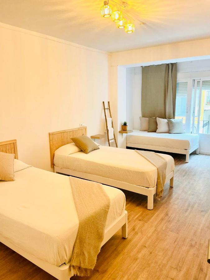 Superior Twin Room with Shared Bathroom
