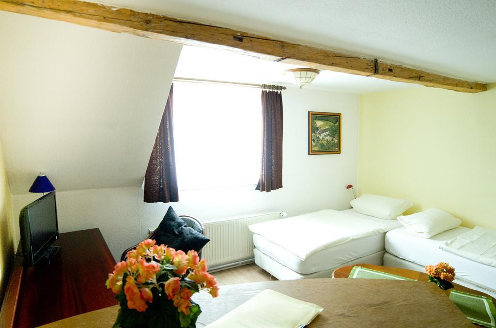 Double or Twin Room,136874403:JPEG