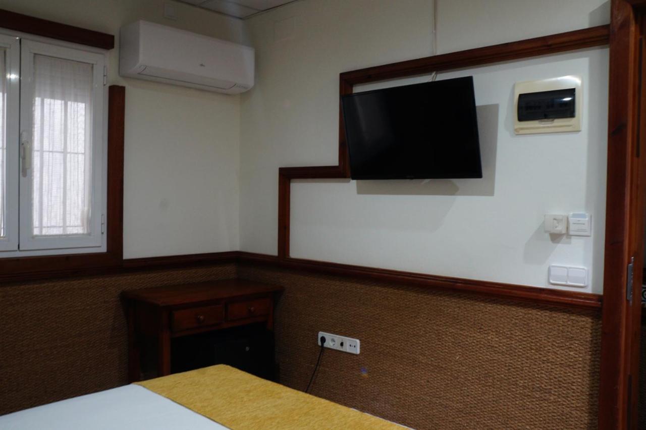 Habitación Interior con cama grande