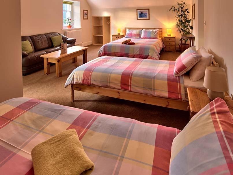 Family Room with Private Bathroom,1520575657:JPEG