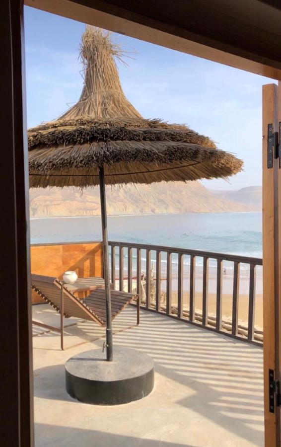 Deluxe tweepersoonskamer met balkon en uitzicht op zee
