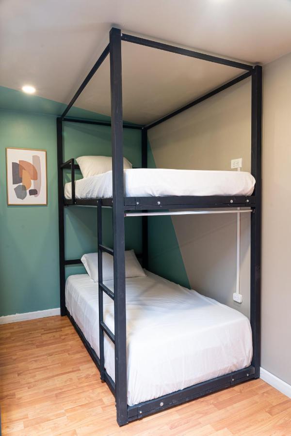 Single Bed Mixed Dormitory Room