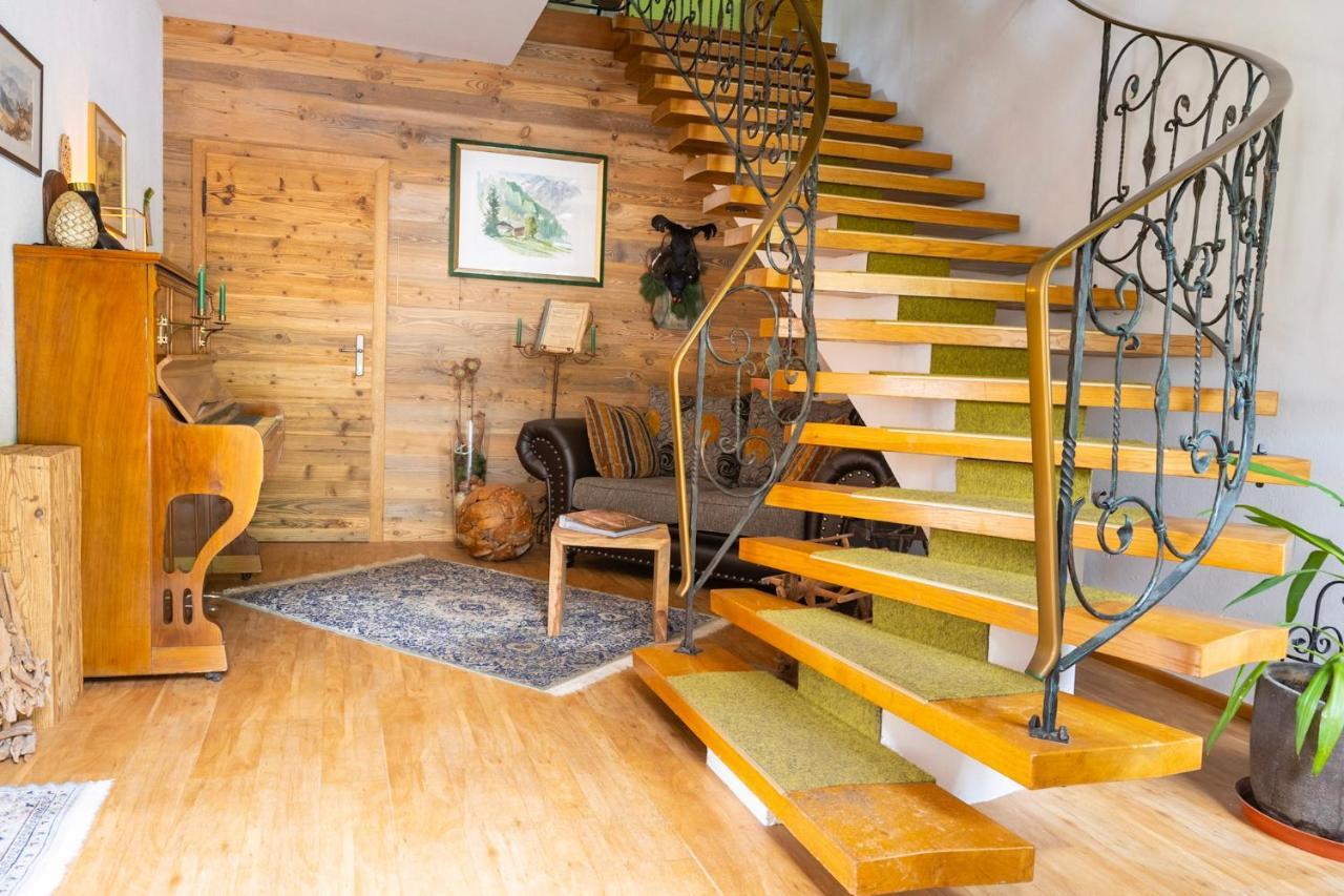 One-Bedroom Apartment with Balcony