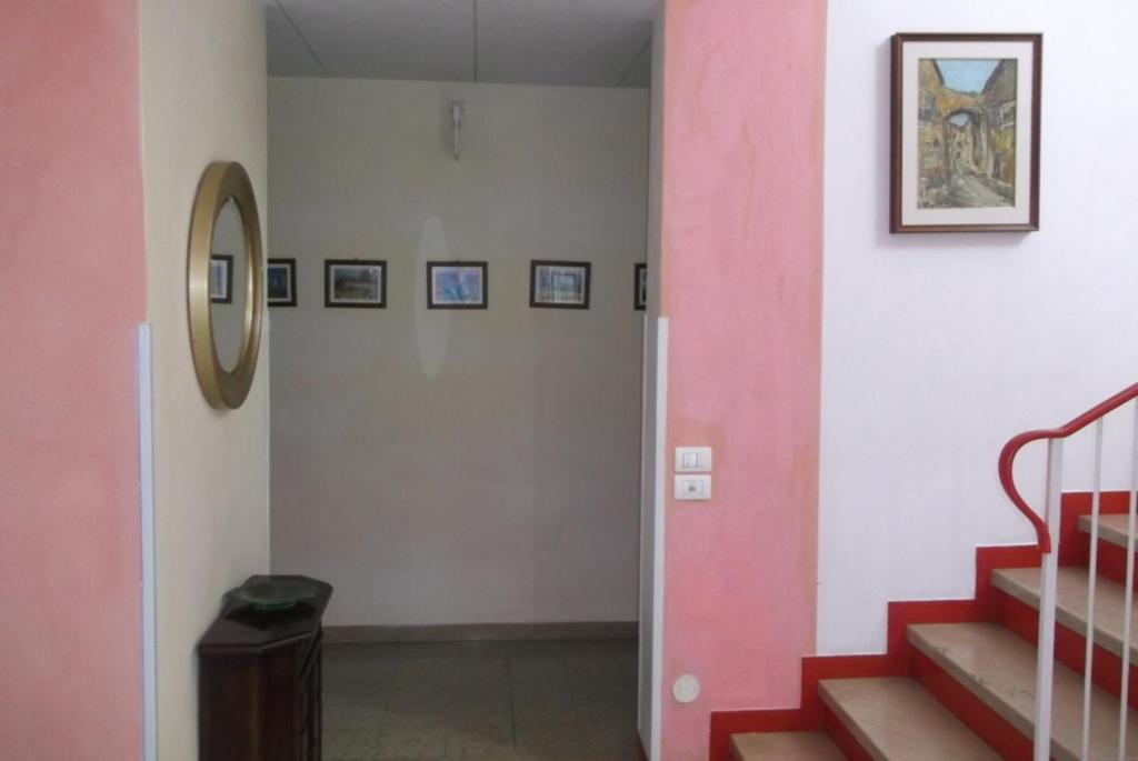 Family Room,1360813703:JPEG