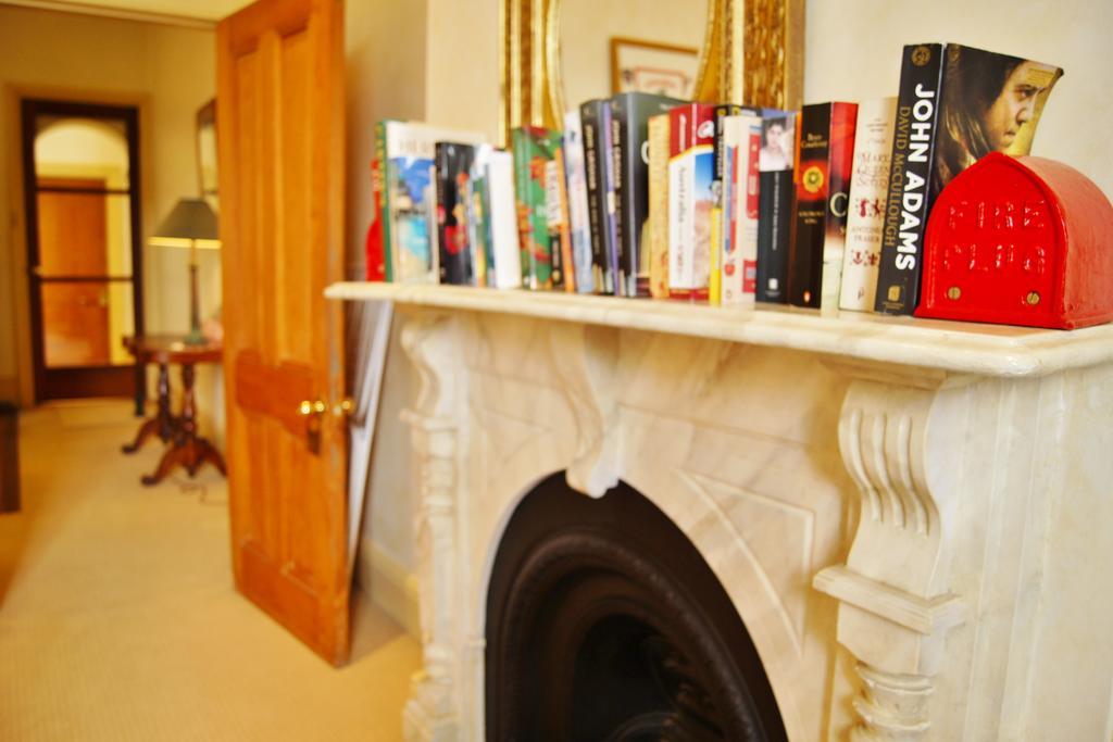 Two-Bedroom Penthouse Apartment - Residency with Spa Bath