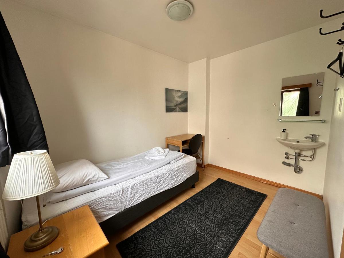 Single Room Shared Shower Toilet