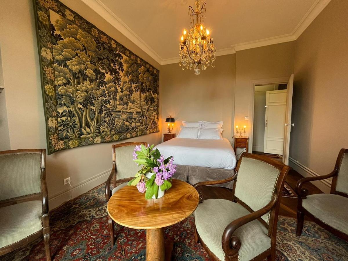 Chambre Lit Queen-Size - Vue sur Jardin