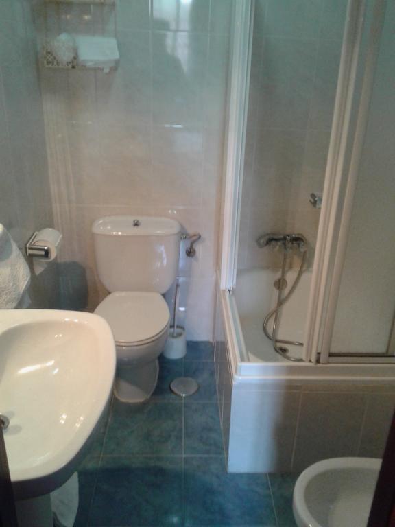 Double Room Private Bathroom,443808750:JPEG