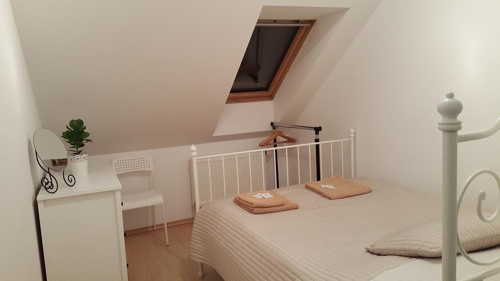 Kleines Doppelzimmer mit Gemeinschaftsbad