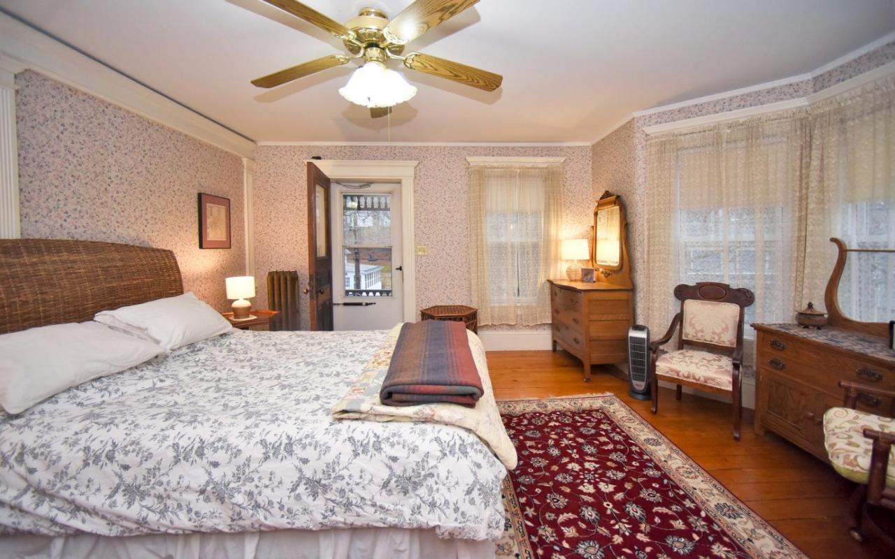 Deluxe Family Suite