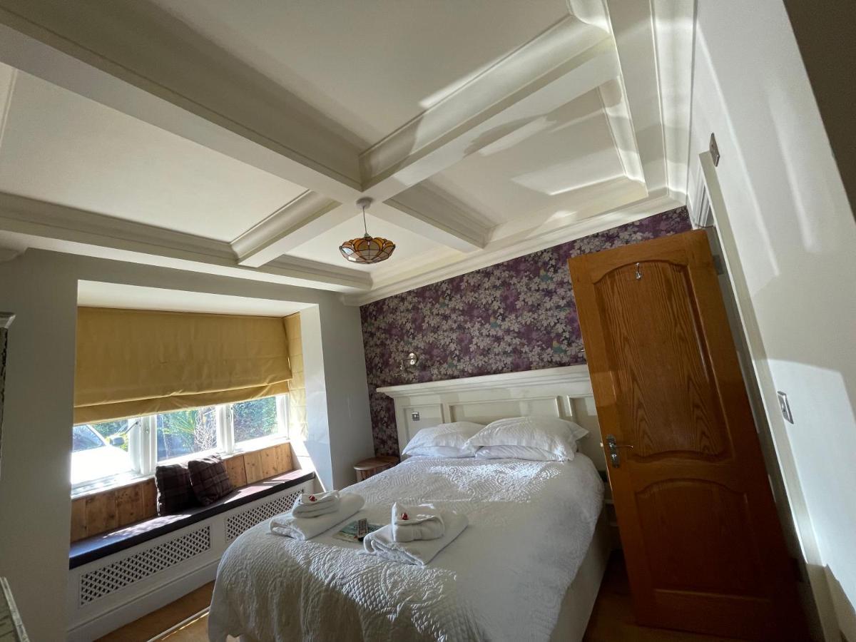 Double or Twin Room with Private Bathroom,1404632264:JPEG