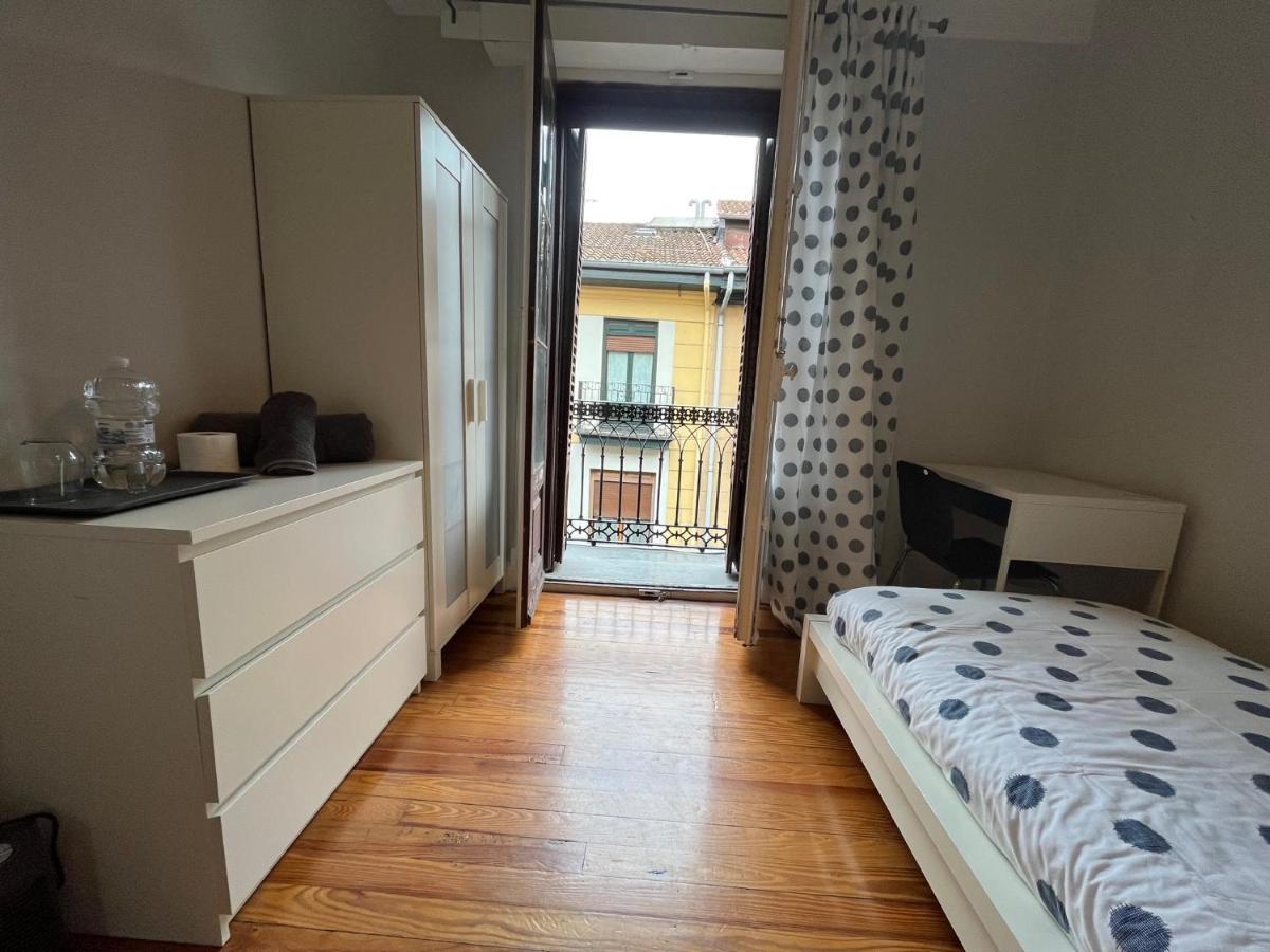 Habitación Individual con baño compartido