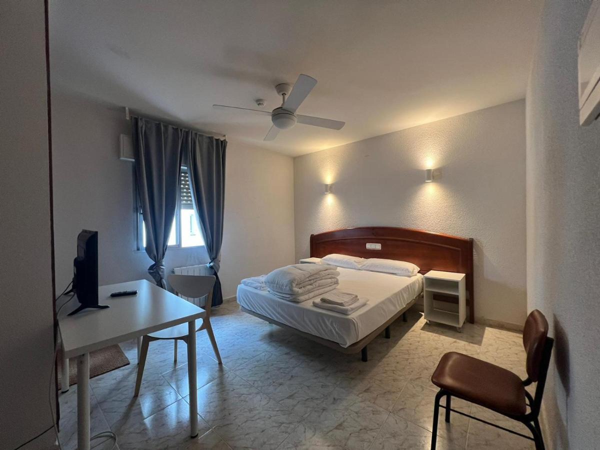 Double Room,1407179645:JPEG