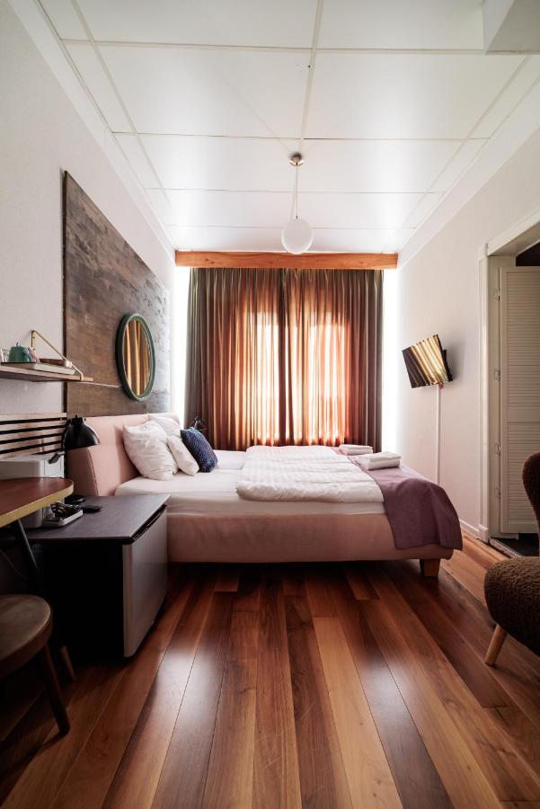 Double Room,1611066868:JPEG