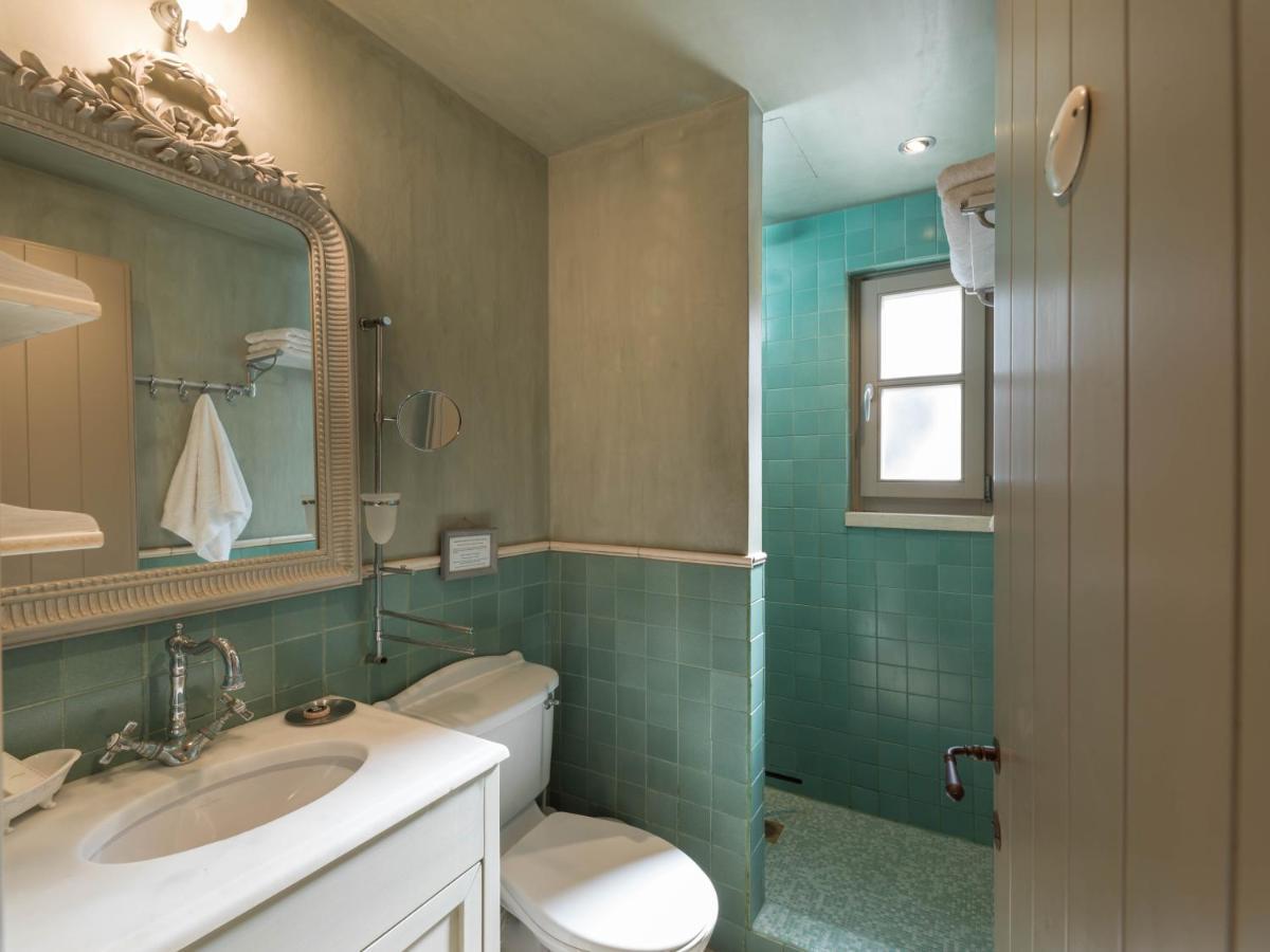 Deluxe Suite with Sea View