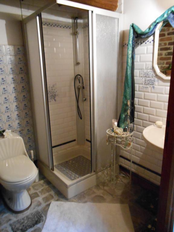 Habitación Individual Estándar con baño compartido