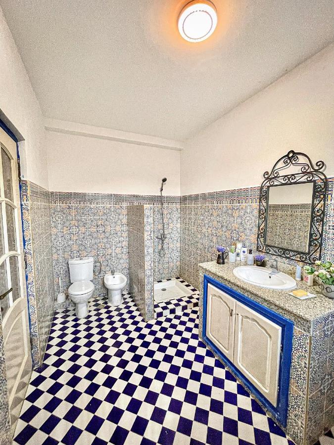 Kamer met Kingsize Bed en Uitzicht op de Bergen