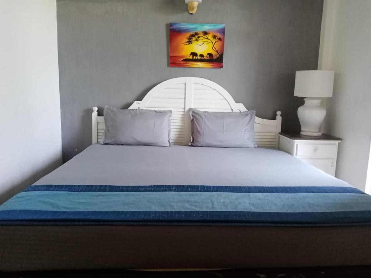 Deluxe Double Room with Balcony and Sea View
