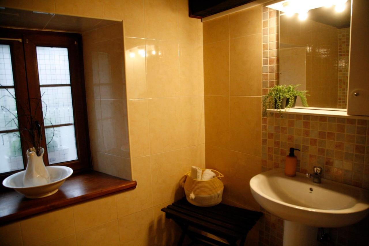 Five-Bedroom House,1490198383:JPEG