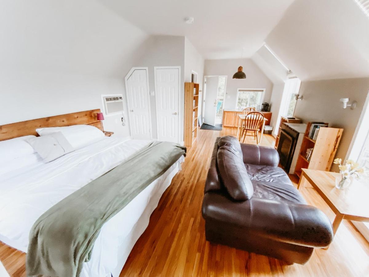 King Room with Lake View