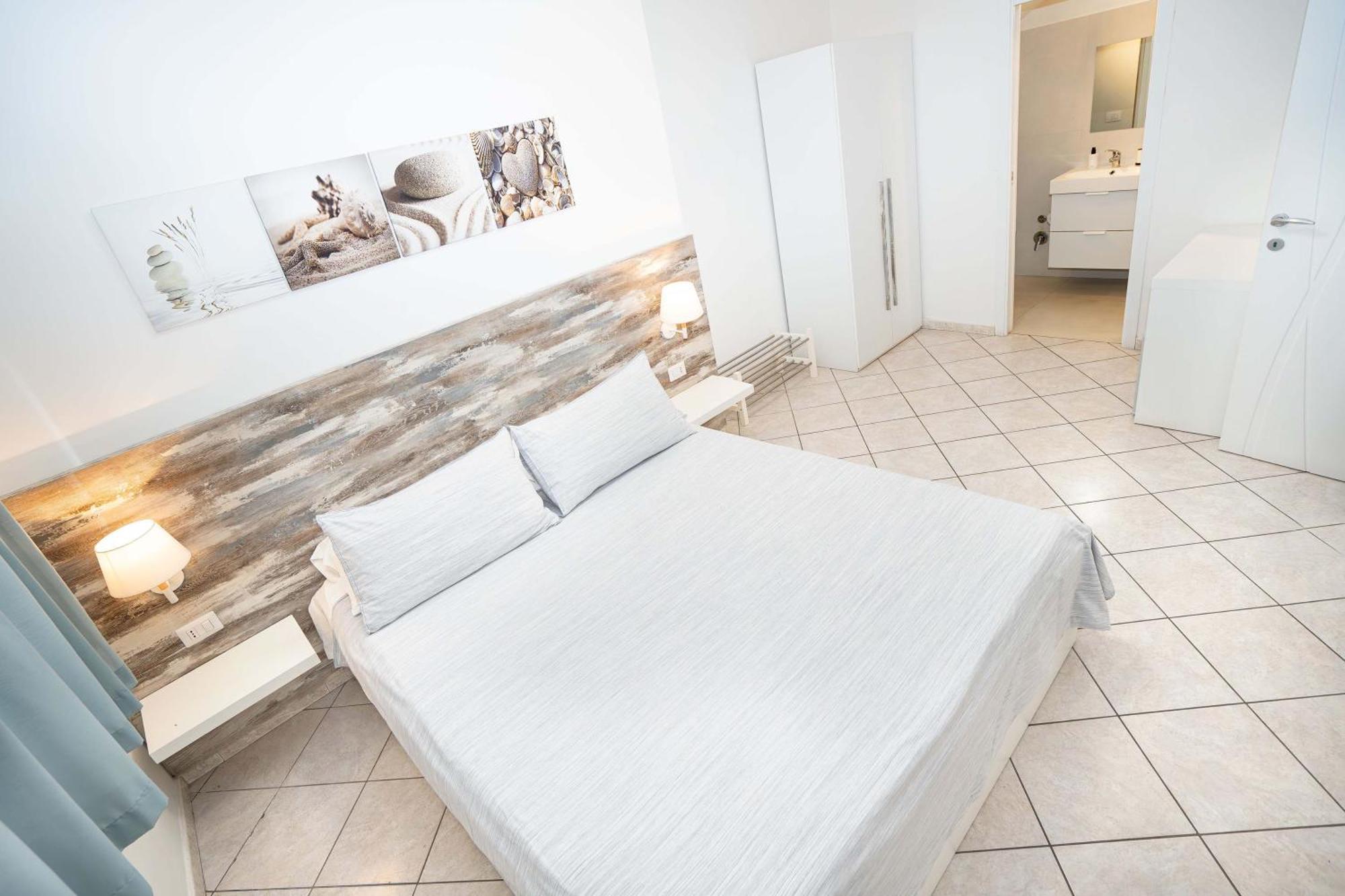 Standard Double Room,1499962510:JPEG