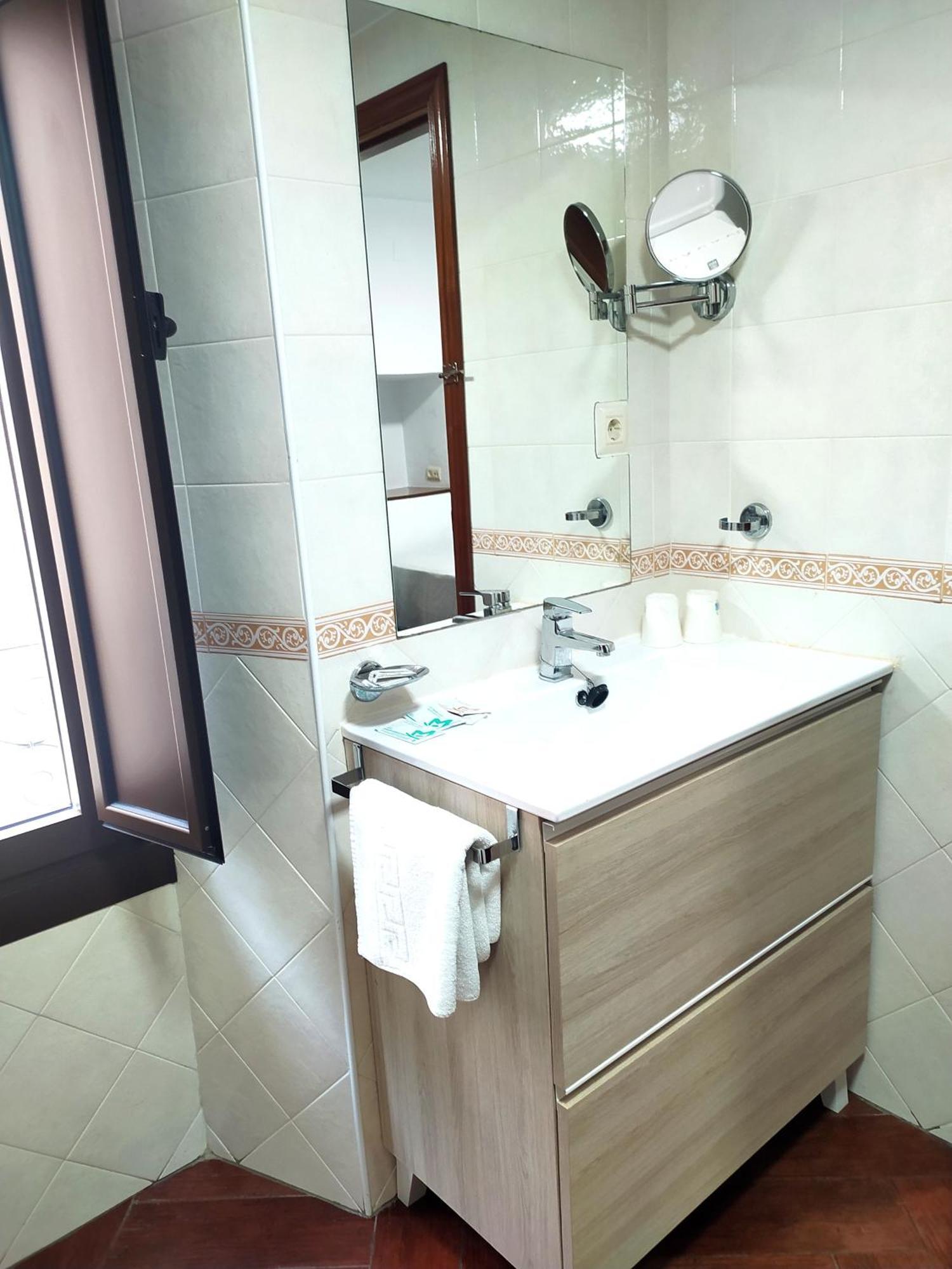 Habitación Triple económica