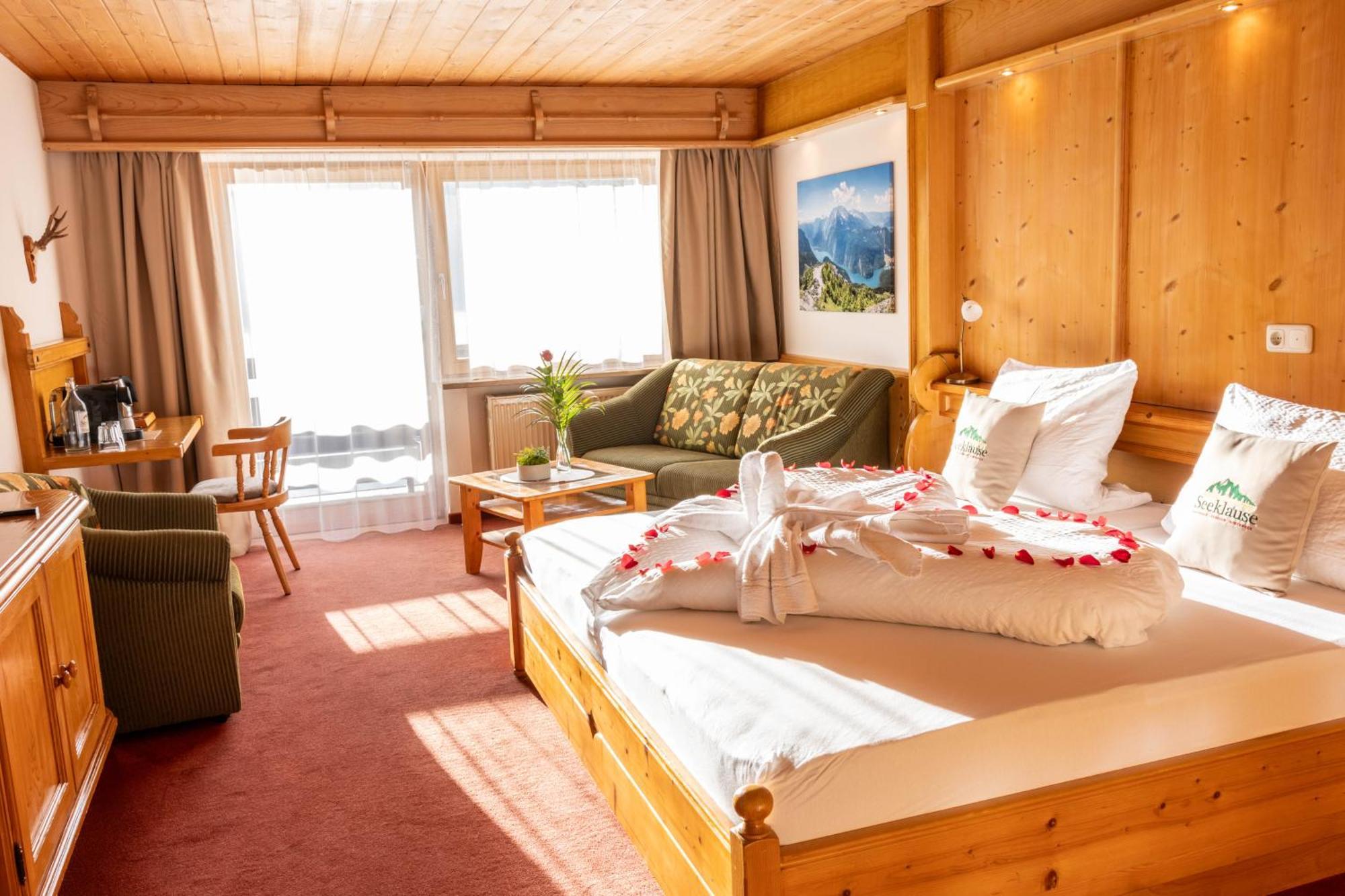 Doppelzimmer mit Balkon