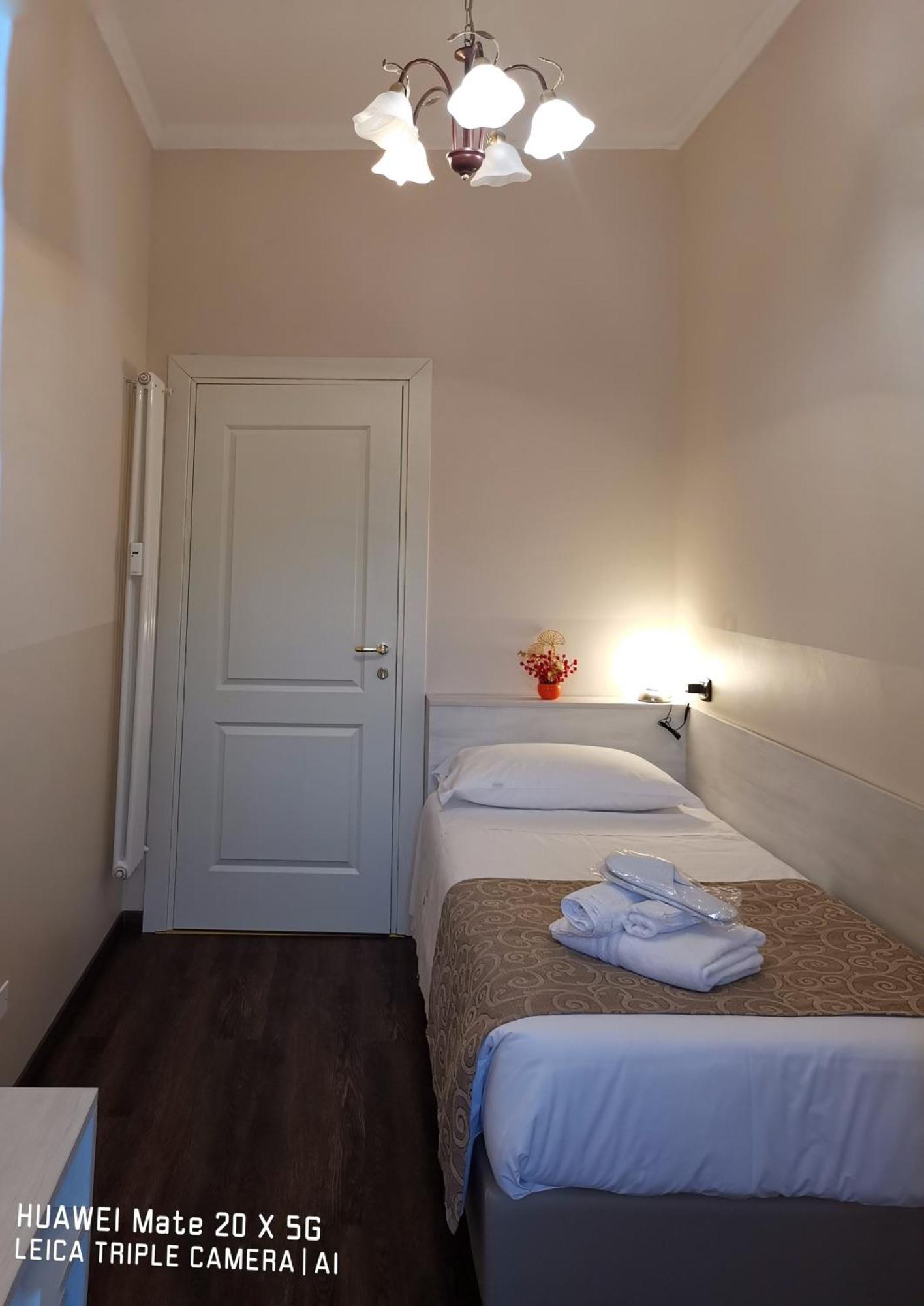 Habitación Individual con baño privado externo