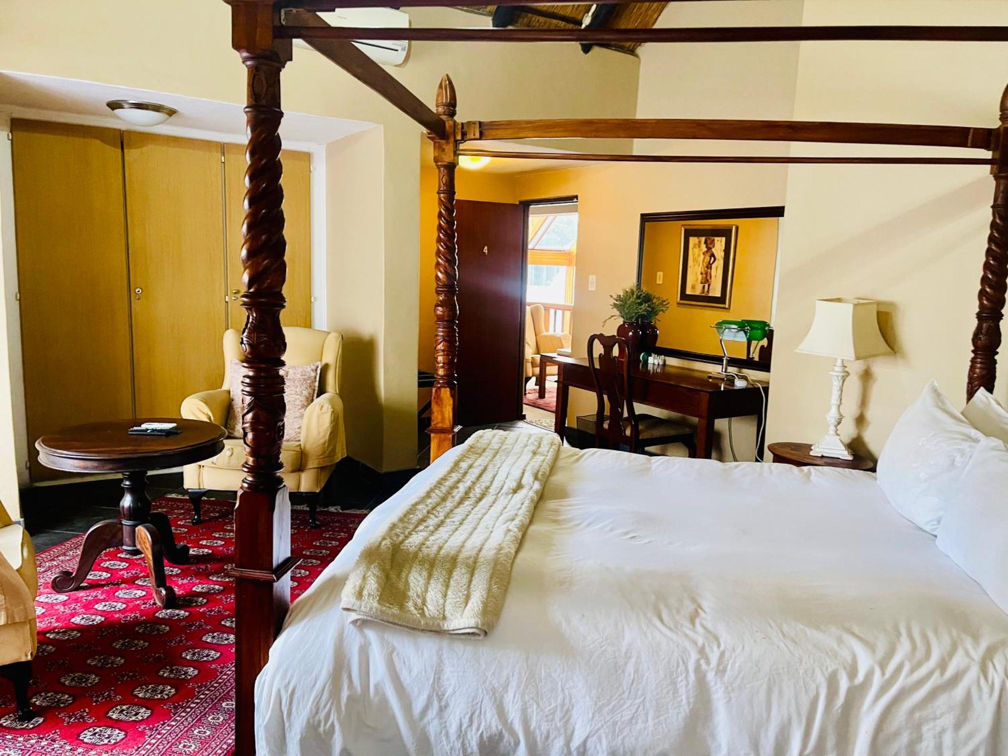 Standard Queen Room