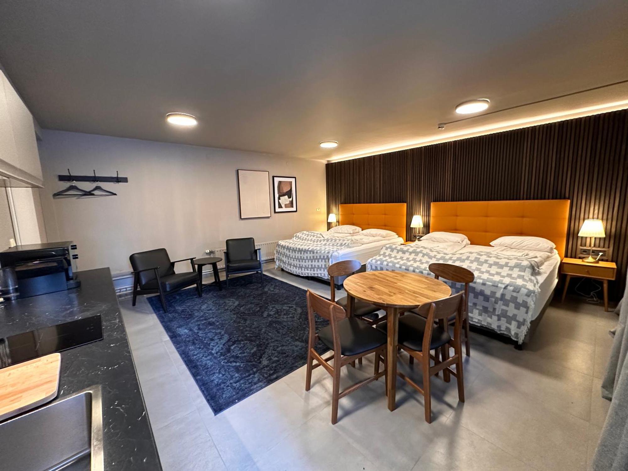 Studio Apartment Private Bathroom
