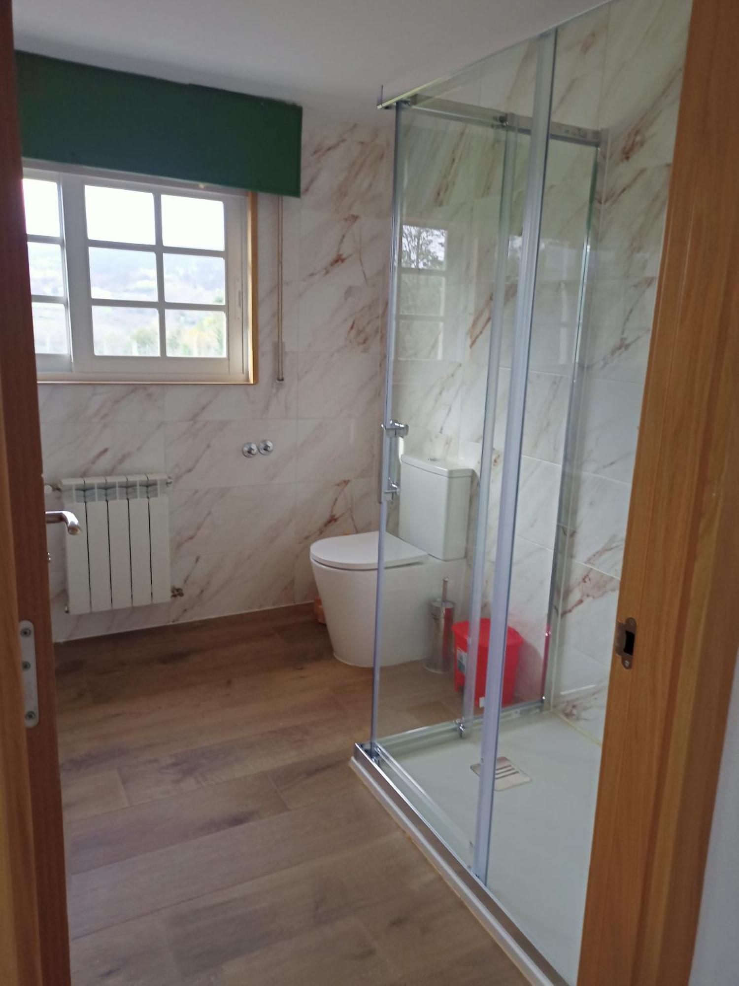 Twin Room with Mountain View and shared bathroom