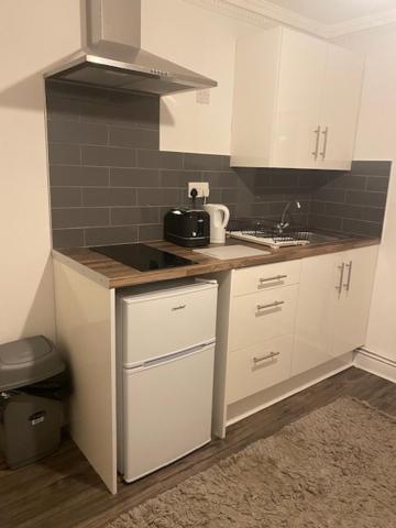 Single Room Shared Shower Toilet,1519750828:JPEG
