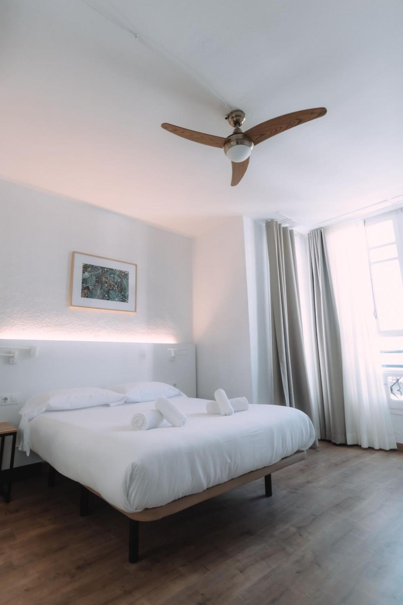 Superior Double or Twin Room,1522625827:JPEG
