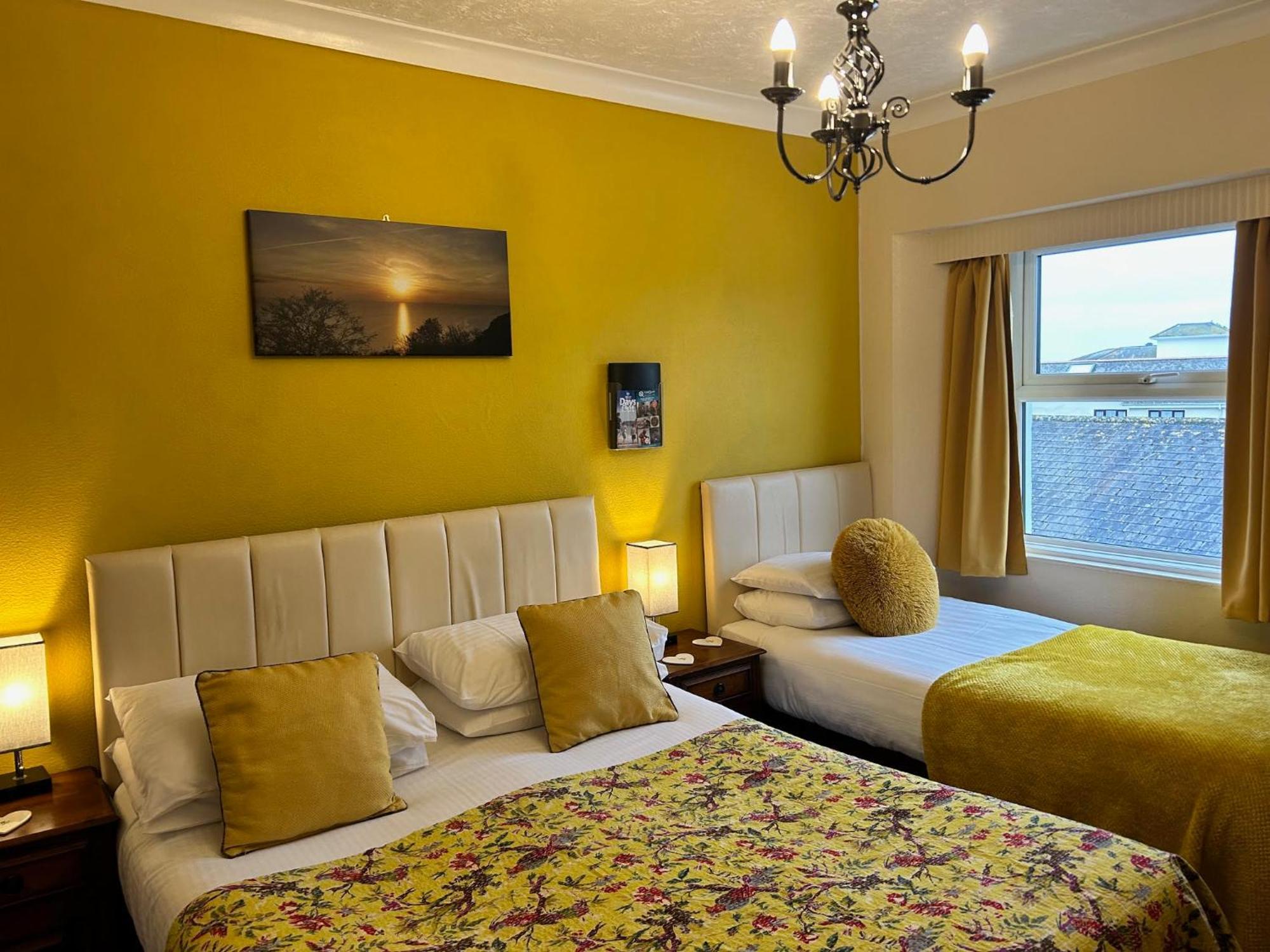 Standard Family Room,1524253591:JPEG