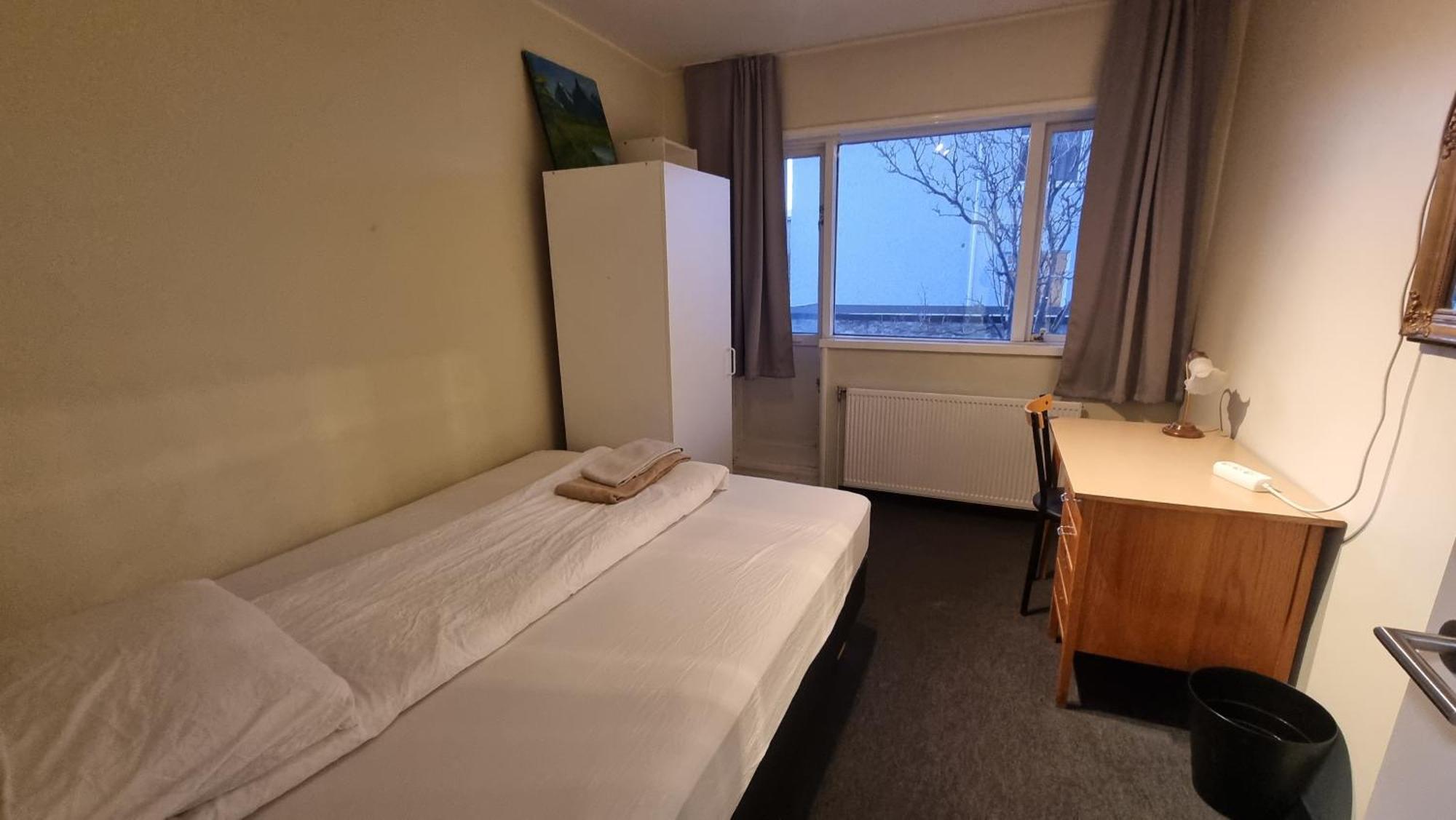 Economy Single Room,1525737634:JPEG