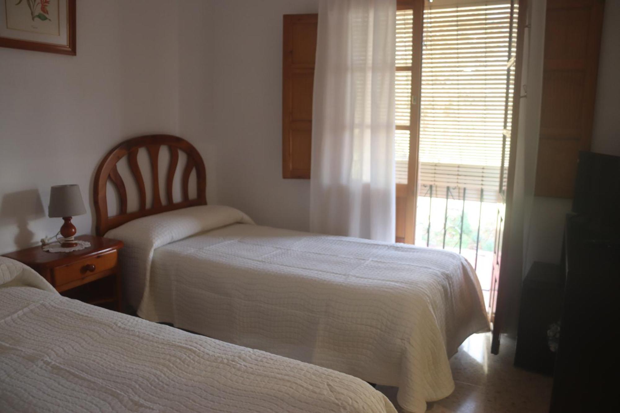 Economy Twin Room