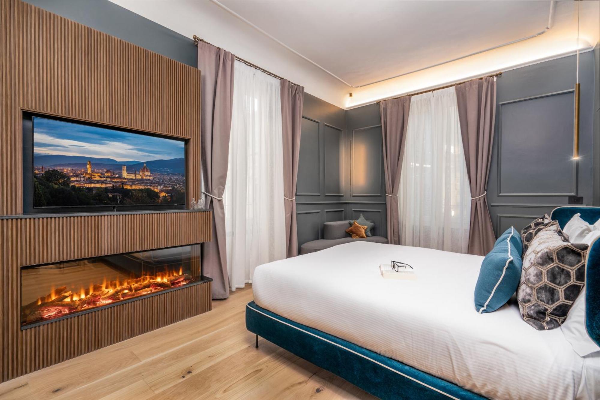 Two-Bedroom Deluxe Apartment