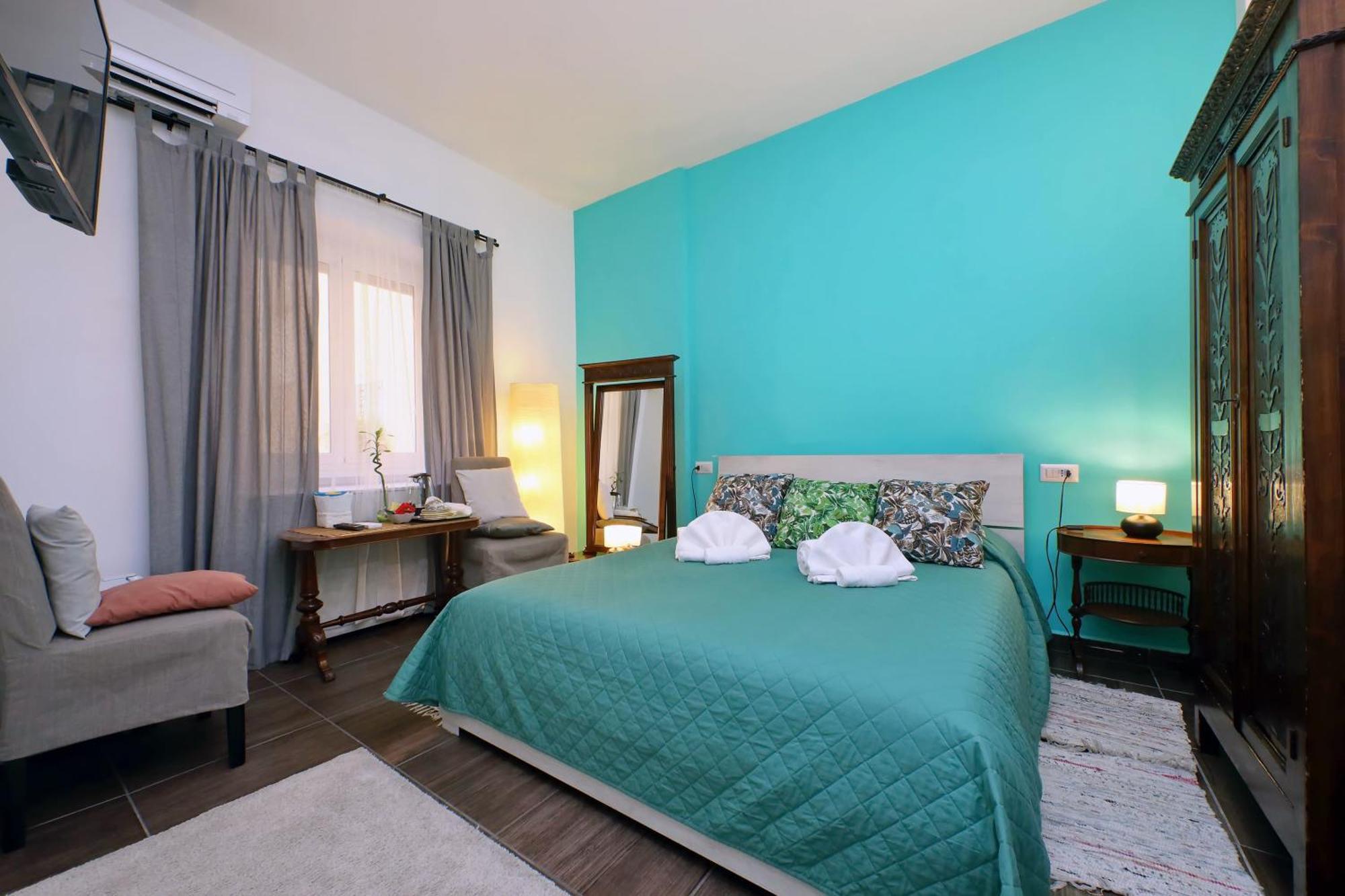 Standard Double Room,1533371527:JPEG