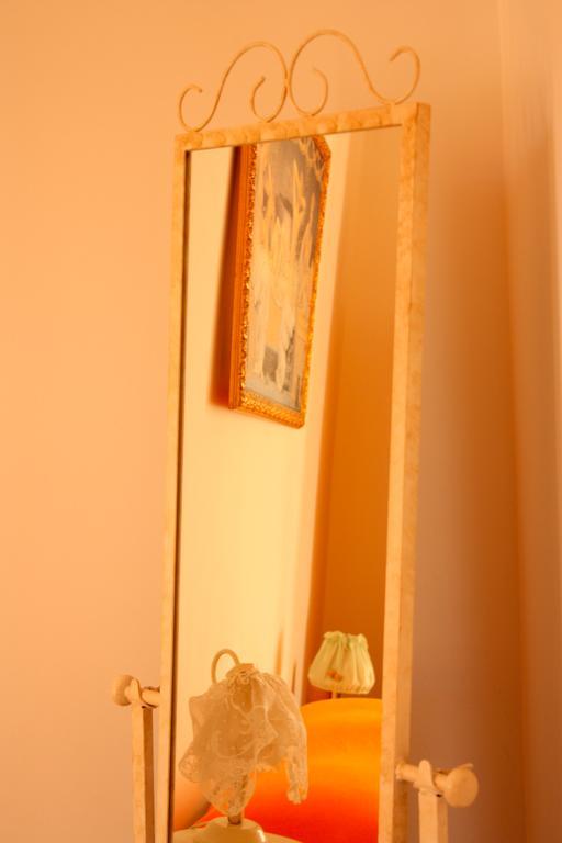 Camera Matrimoniale/Doppia con Letti Singoli con Bagno Privato Esterno