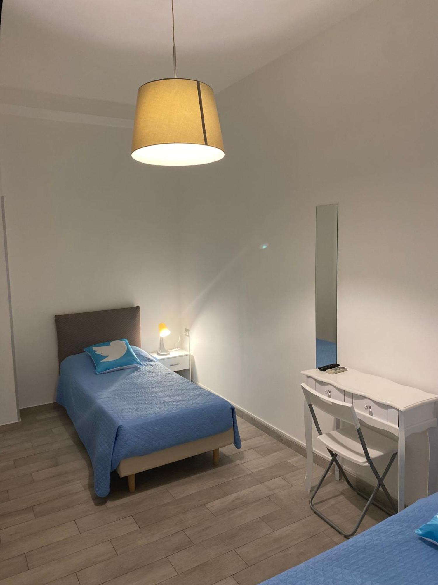 Twin Room,1538212510:JPEG