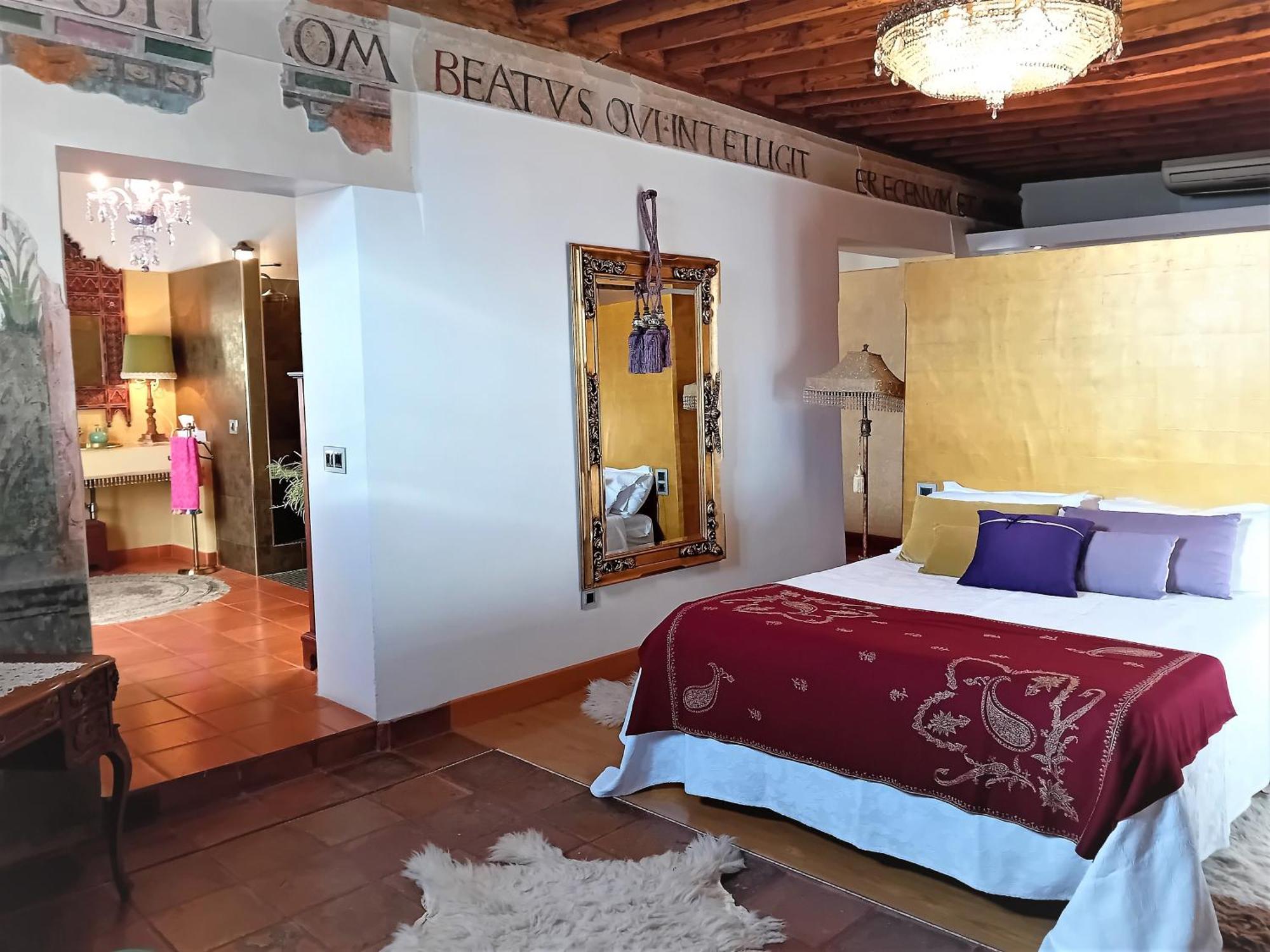 Deluxe Suite,1538618596:JPEG