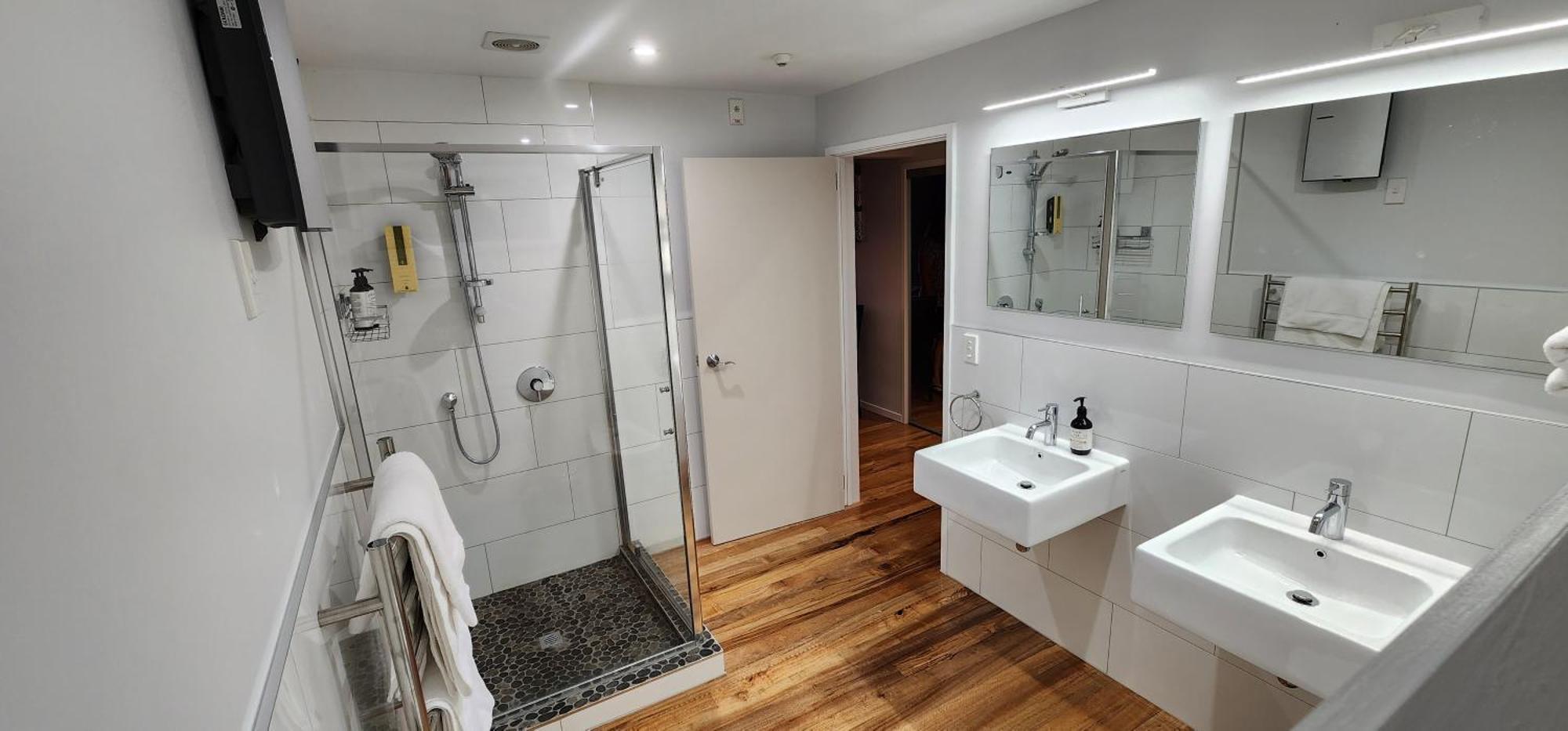 Deluxe Double or Twin Room Sea View