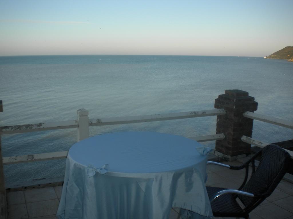 Double Room with Terrace - Beach View