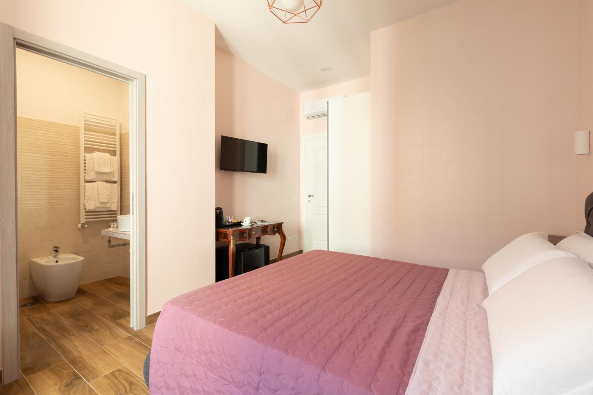 Large Double Room