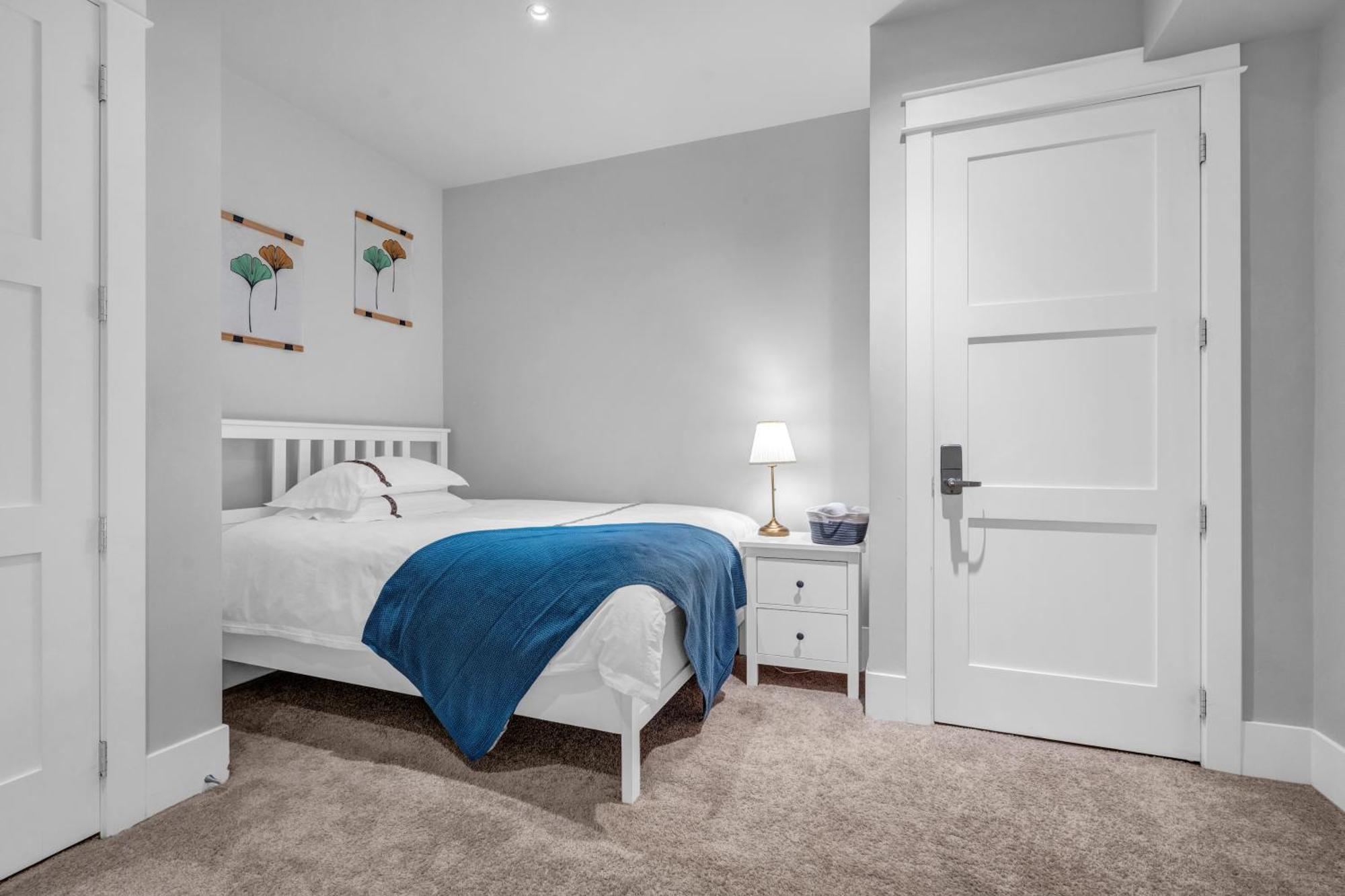 Economy Single Room,1544179858:JPEG