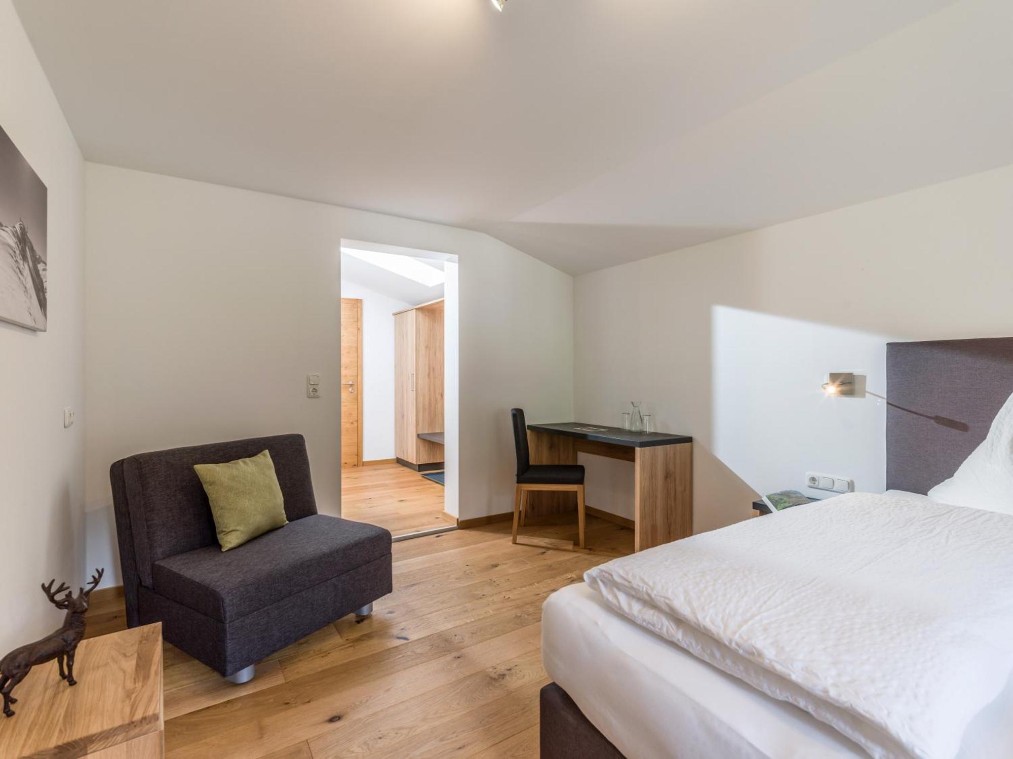 Superior Doppel- oder Zweibettzimmer mit Bergblick