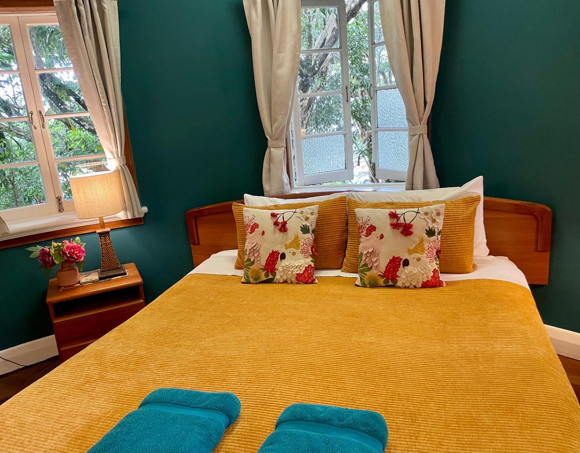 Deluxe King Suite
