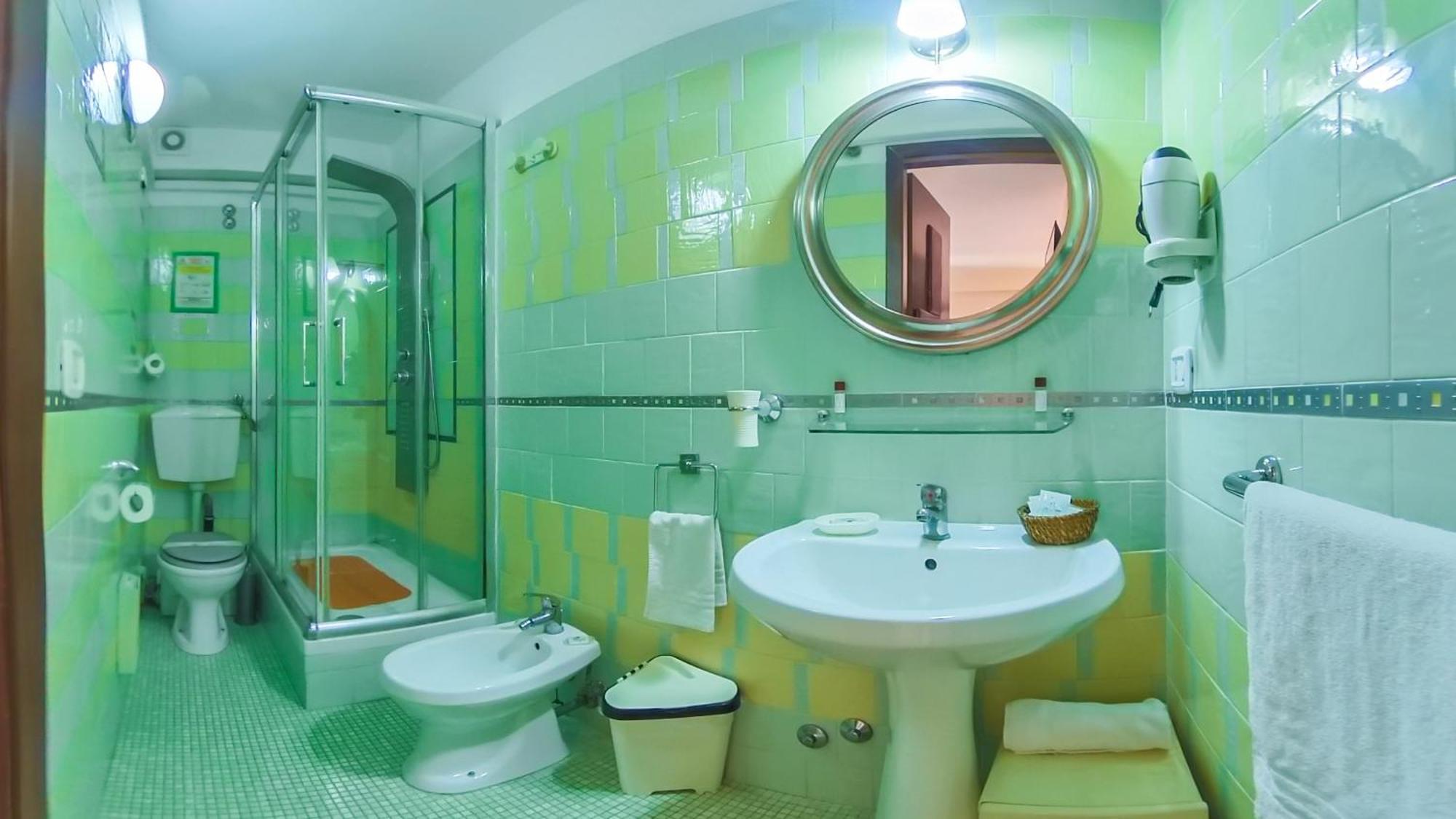 Economy Twin Room